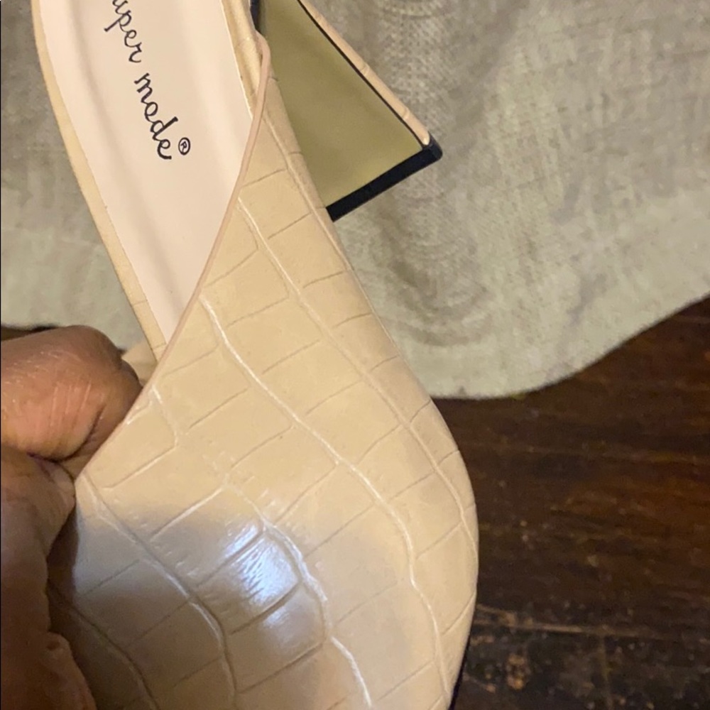 Super Node Cute Nude Leather Pattern Slip In Shoe - image 8